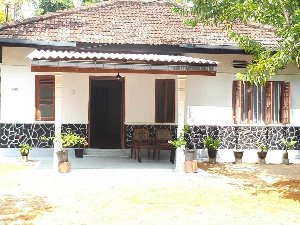 New Sam Tourist Inn Weligama Εξωτερικό φωτογραφία