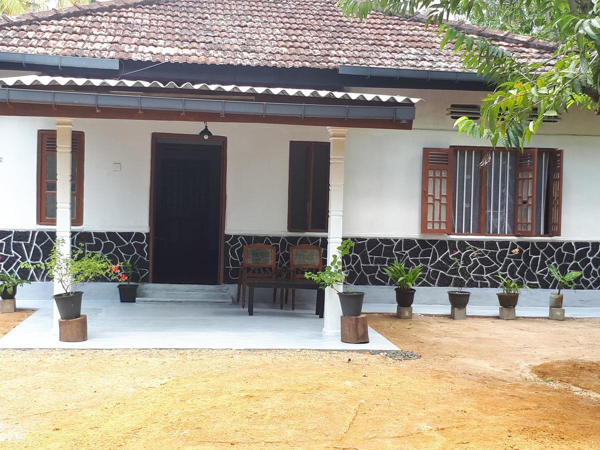 New Sam Tourist Inn Weligama Εξωτερικό φωτογραφία